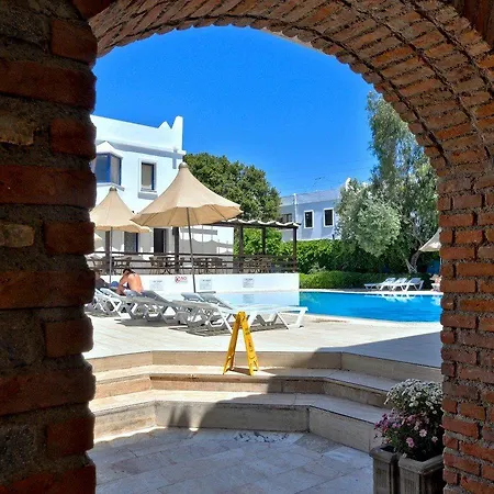 Отель Atrium 3*