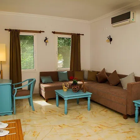 Отель Atrium 3*