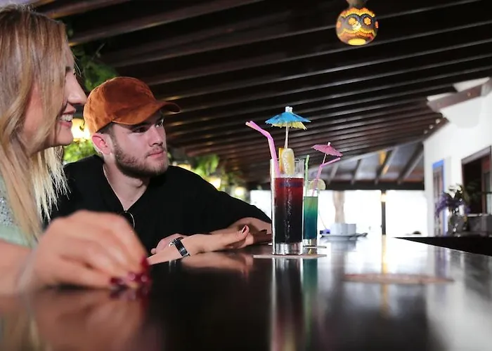 Atrium 3* בודרום