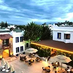 Atrium Hotel 3*
