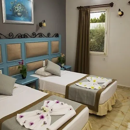 Atrium 3*