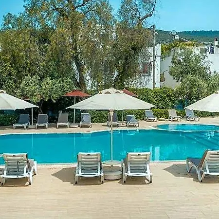 Atrium Hotel 3*